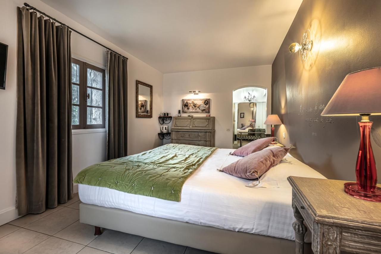 Hotel Du Clos Le Rouret ภายนอก รูปภาพ