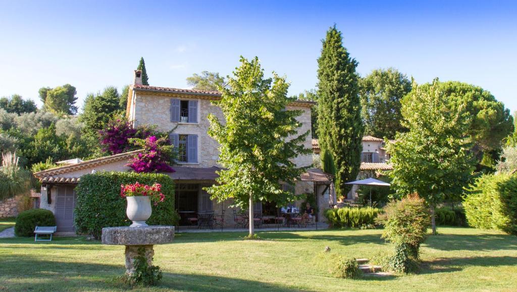 Hotel Du Clos Le Rouret ภายนอก รูปภาพ