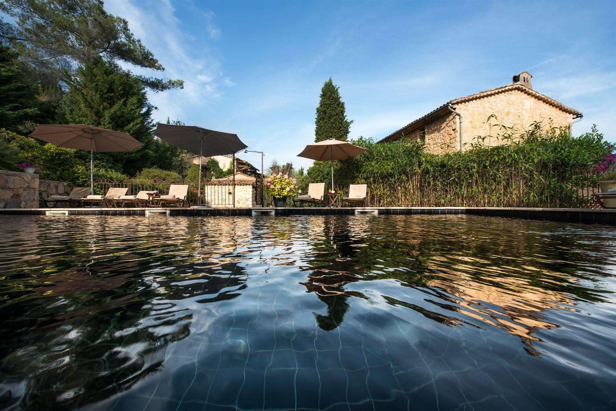 Hotel Du Clos Le Rouret ภายนอก รูปภาพ